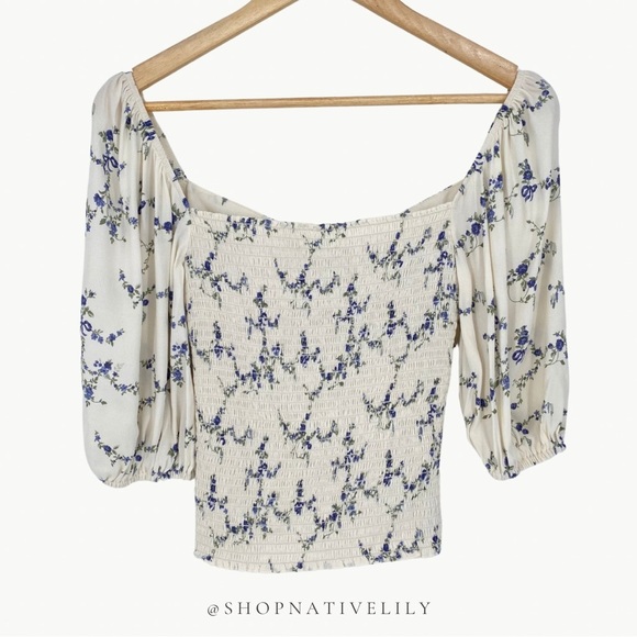 NWT Reformation Women's Lua Puff Sleeve Floral Smocked Top Sz 8, Ivory & Blue - Picture 5 of 16